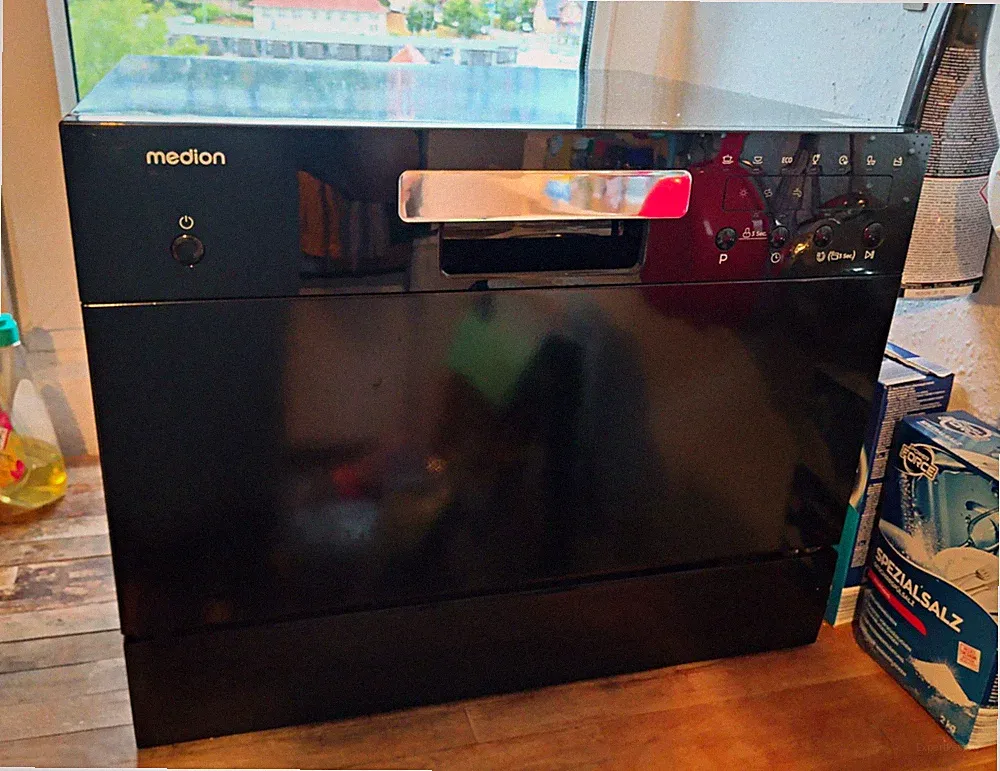 MEDION tragbarer Tischgeschirrspüler 6 Maßgedecke Schwarz LED-Display