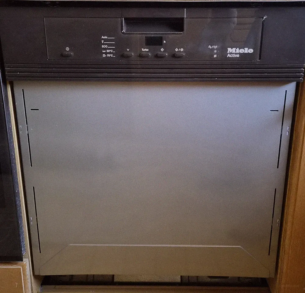 Miele Geschirrspüler G 4203 i teilintegrierbar