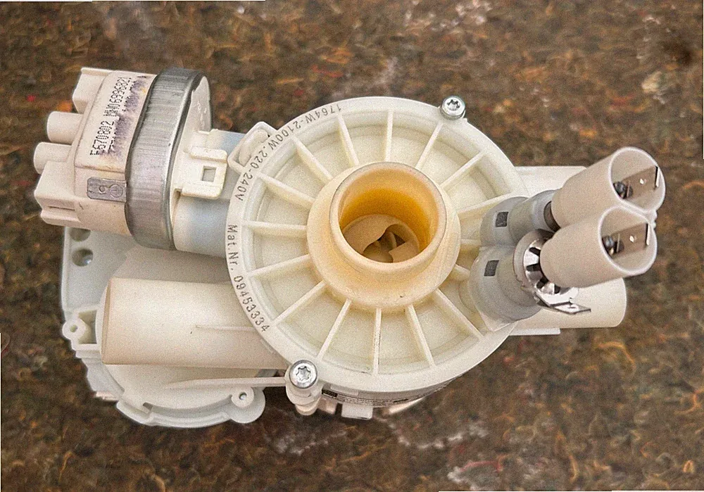 Miele Umwälzpumpe MPPW 01-31/4 mit Druckschalter