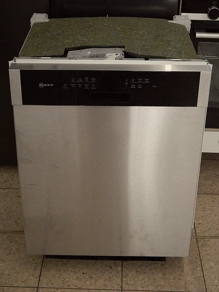 Neff S127EAS39E Unterbaugeschirrspüler, 13 Maßgedecke EasyClean HomeConnect